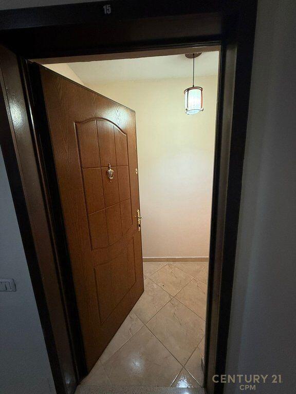 Apartament 2+1+2 Me Qira te Liqeni i Thatë, Colombo 2   700 € /Muaj