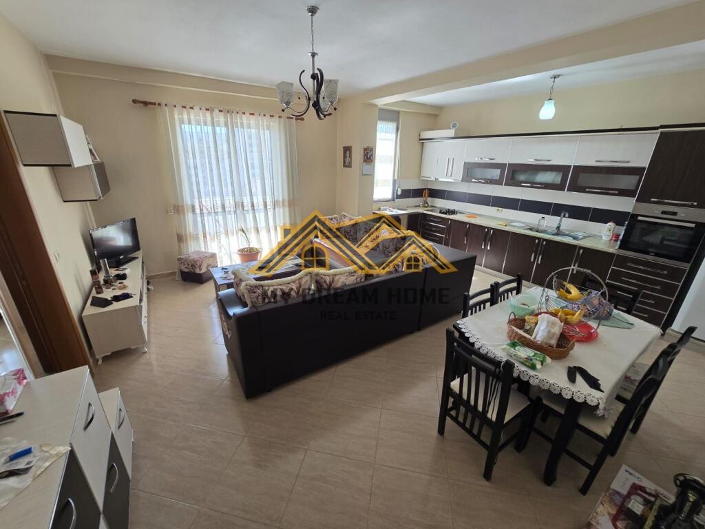 SHITET APARTAMENT 1+1 NE PLAZH PRAN POSTES!