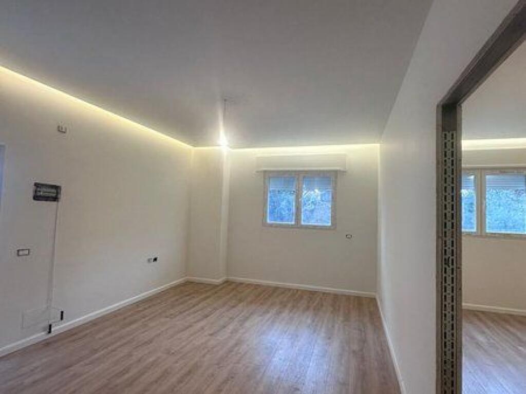 Shitet, Apartament 1+1, Pranë Maternitetit të Ri