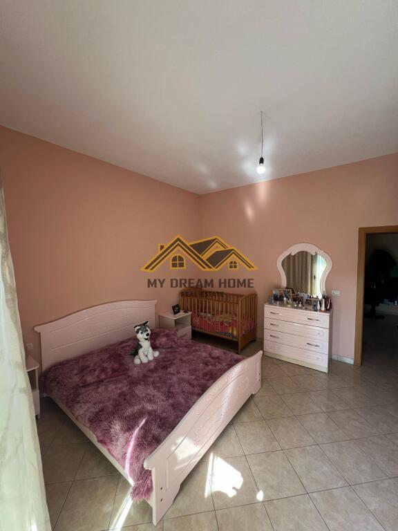 APARTAMENT 2+1 PER SHITJE TEK DREJTORIA E POLICISE!!