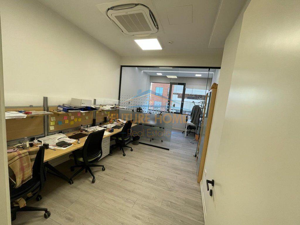 Qera,Zyre,Kompleksi Delijorgji !