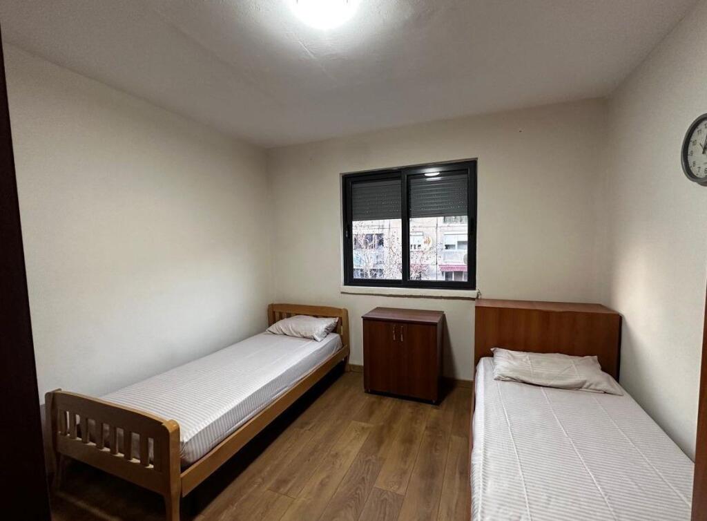 Shitet apartament 2+1, te Xhamlliku, Fresk