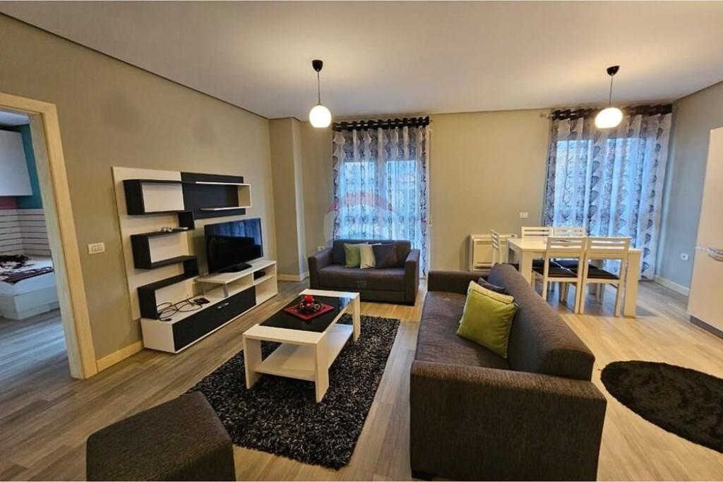 Apartament 2+1 per qira prane Globe, Rruga e Kavajes!
