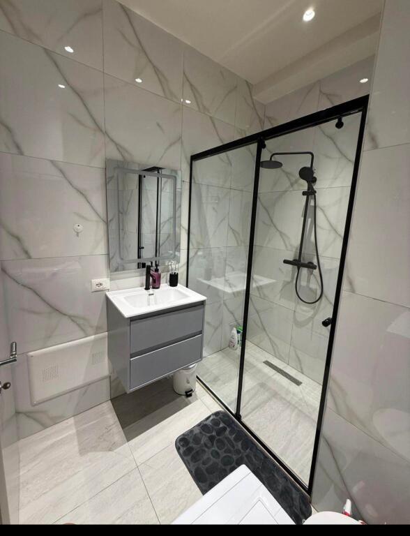 🏠 JEPET ME QIRA GARSONIERE | ALI DEM