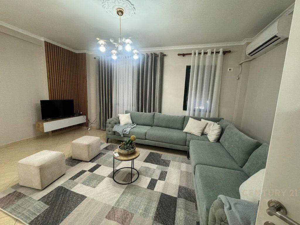 Apartament 2+1 Me Qira Para Restorant Fresku, Tiranë - 700€