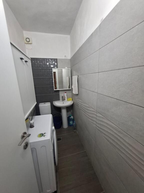 Shitet Apartament 1+1 Ne Plazh Hekuradha