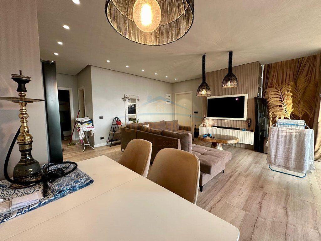 SHITET APARTAMENT 2+1+2 POSTE PARKIMI, GREEN COAST 1