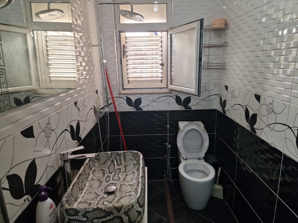 Apartament 2+1 me qera perballe Ringut tek Zogu i Zi