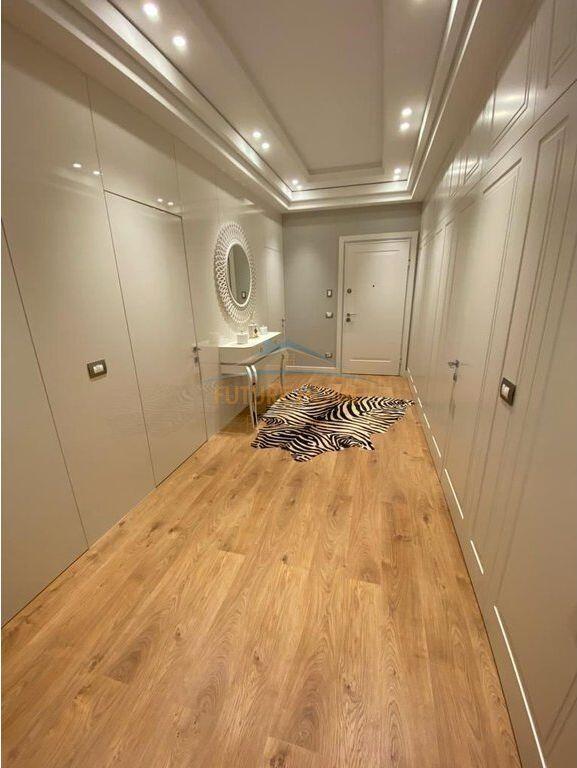 Shitet apartament 3+1+2 Fusha e Aviacionit