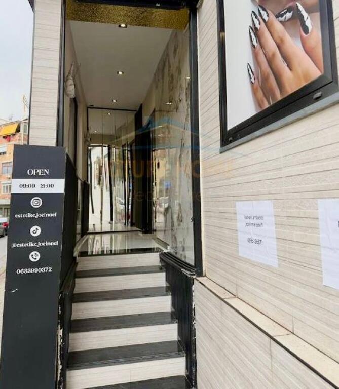 Qera, Ambient Komercial, Rruga e Kosovarve