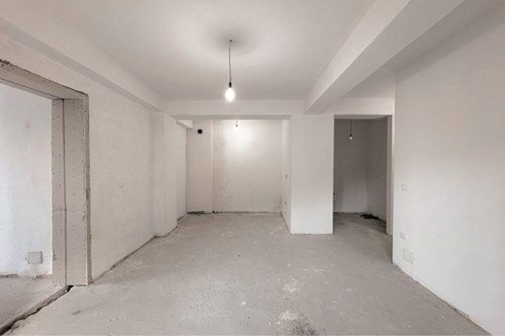 Appartamento - In Vendita - Kodra e Diellit 2