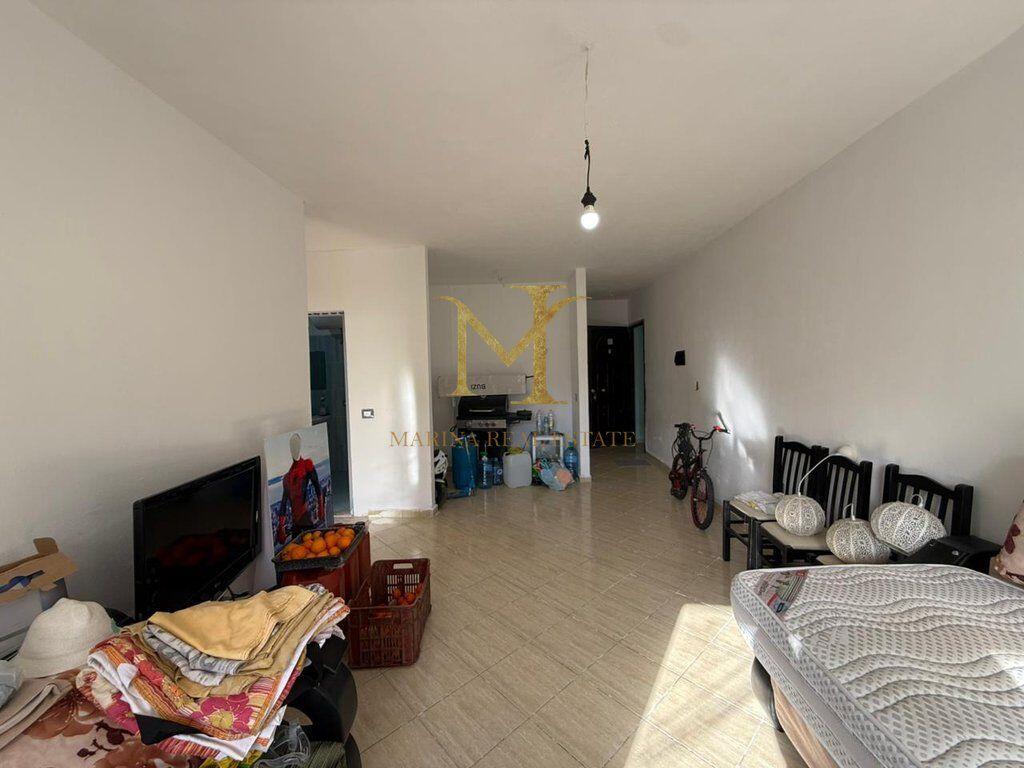 SHITET APARTAMENT 1+1 TEK SHKEMBI KAVAJES !!