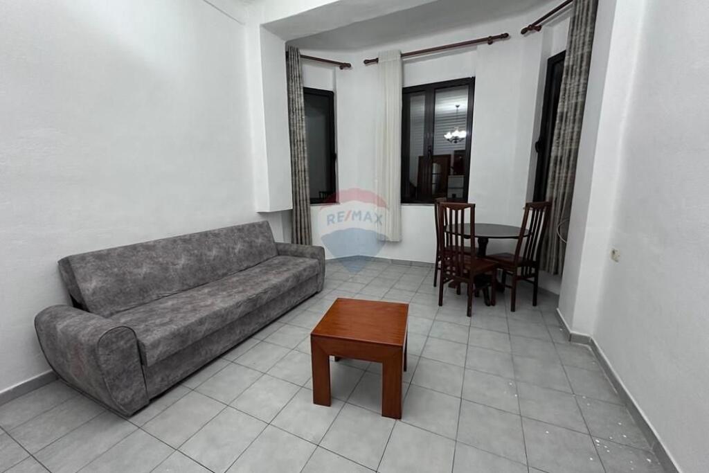 Apartment 1+1 for rent in Bllok!
