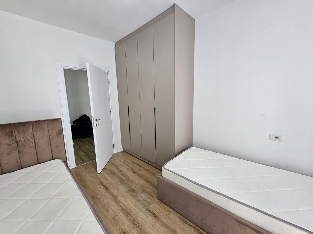 Apartment 2+1 + parking space for rent in Univers City