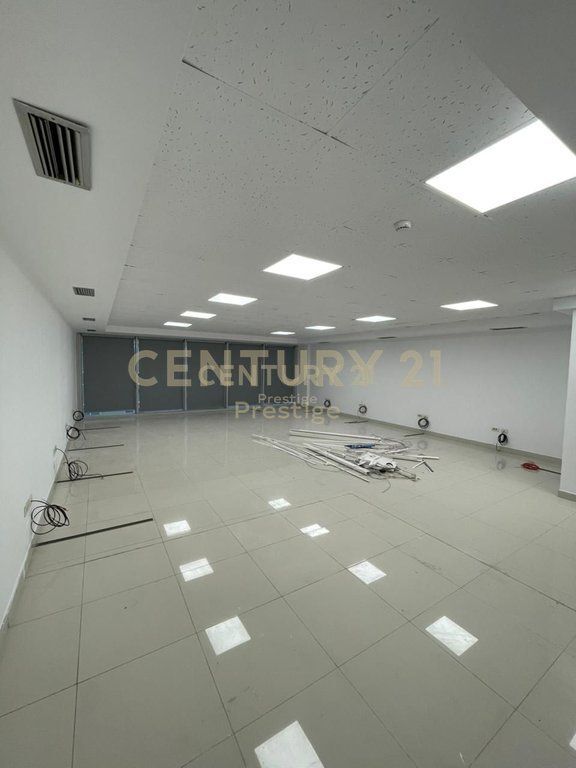 OFFICE SPACE FOR RENT AT THE UNIVERSITY BOOK