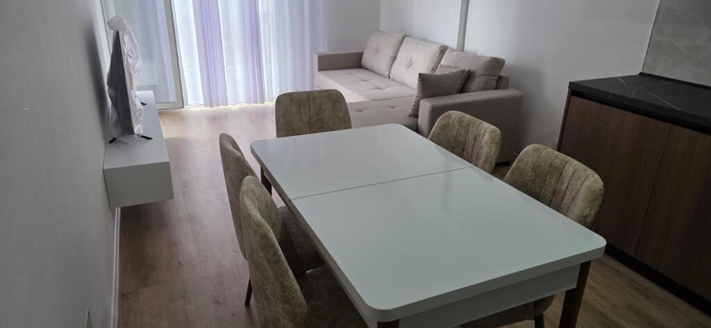 Apartament me qera - Univers City