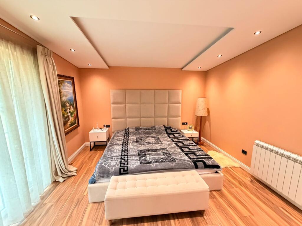 SHITET VILE UNIKE NE PETRELE !