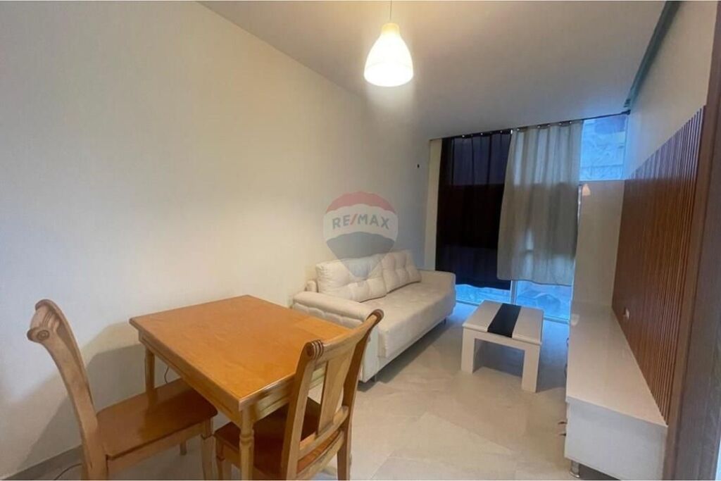🏠 Apartament 1+1 me qira afatgjatë – pranë Kombinatit të Peshkut, Vlore