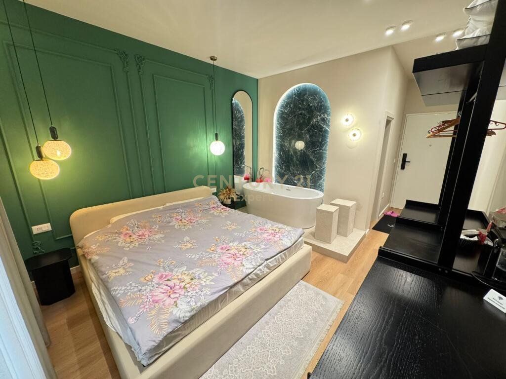 STUDIO APARTMENT FOR RENT AT THE MANGALEM COMPLEX, ALI DEMI