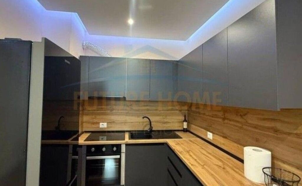 Qera, Apartament 2+1+2+Verande, Rruga e Dibres, Tirane