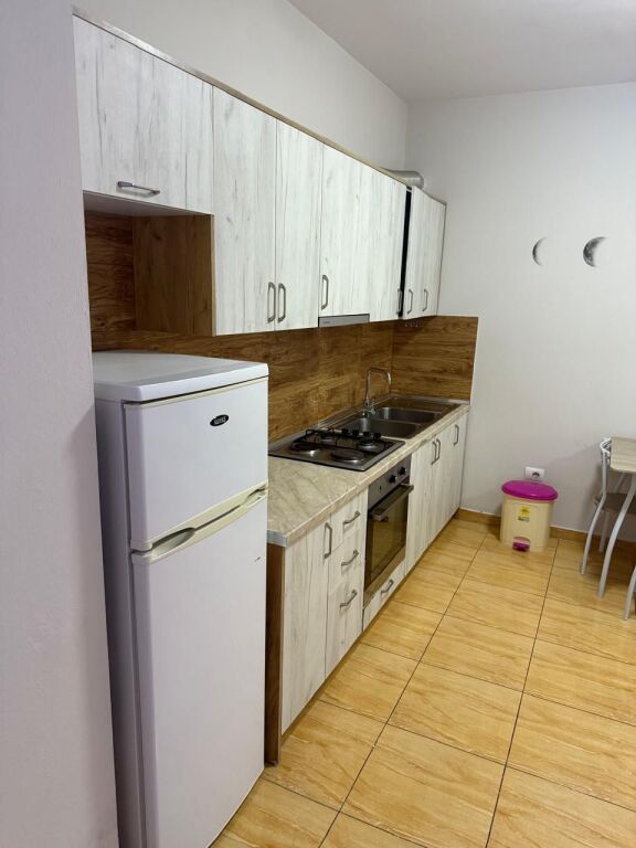 Apartment 2+1 for rent in Lapraka opposite the Besa Fund