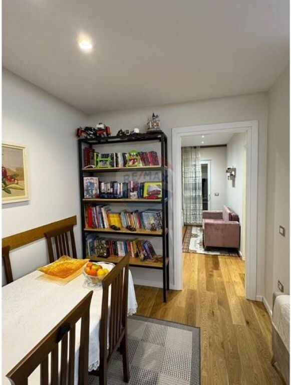 Apartment - For Rent - Pazari i Ri, Tirana