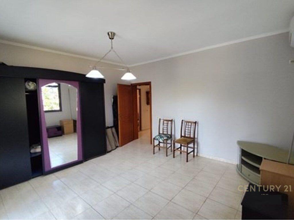 Shitet apartament 2+1,Ali Demi!