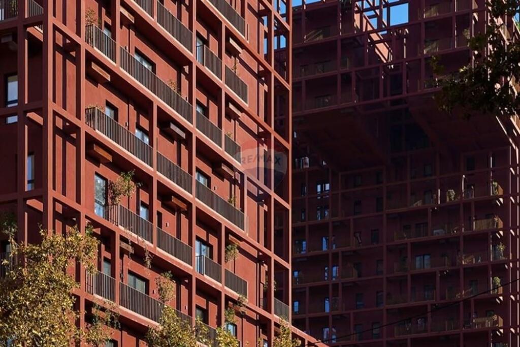 Ufficio 3+1+2 in Affitto Garden Building, Via Kavaja