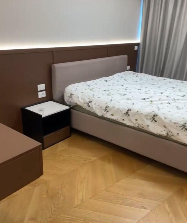 Shitet apartament 2+1+2WC+Parkim te Lake View!