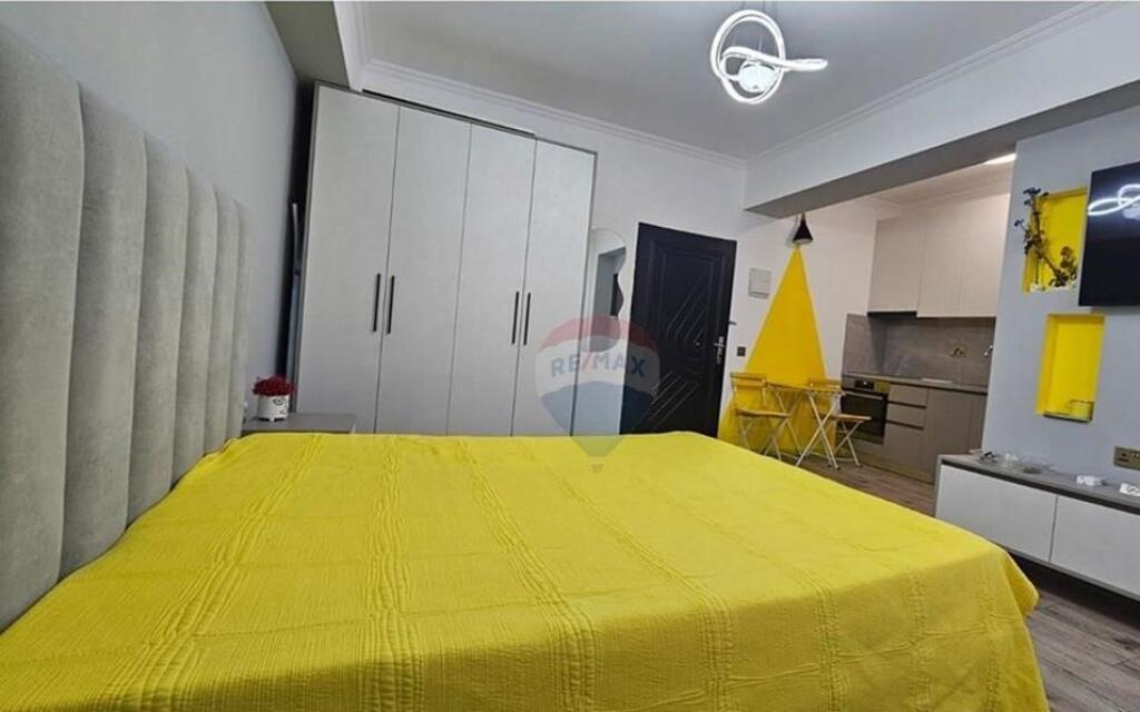 Rent/ Studio apartment in Bllok