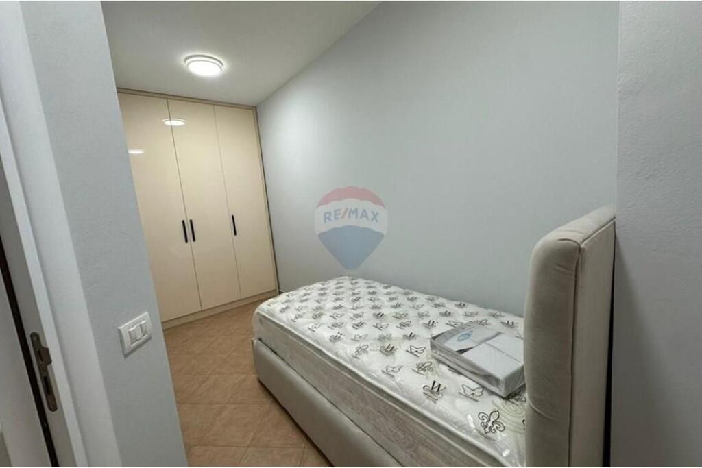 Qira/ Apartament 2+1 te Rruga e Kavajes