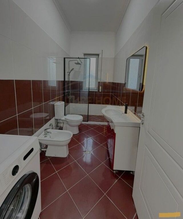Shitet, Apartament 2+1, Unaza e Re