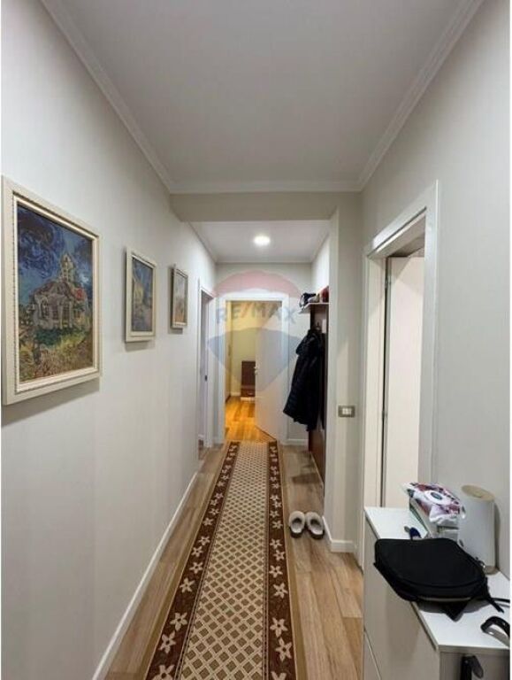 Apartment - For Rent - Pazari i Ri, Tirana