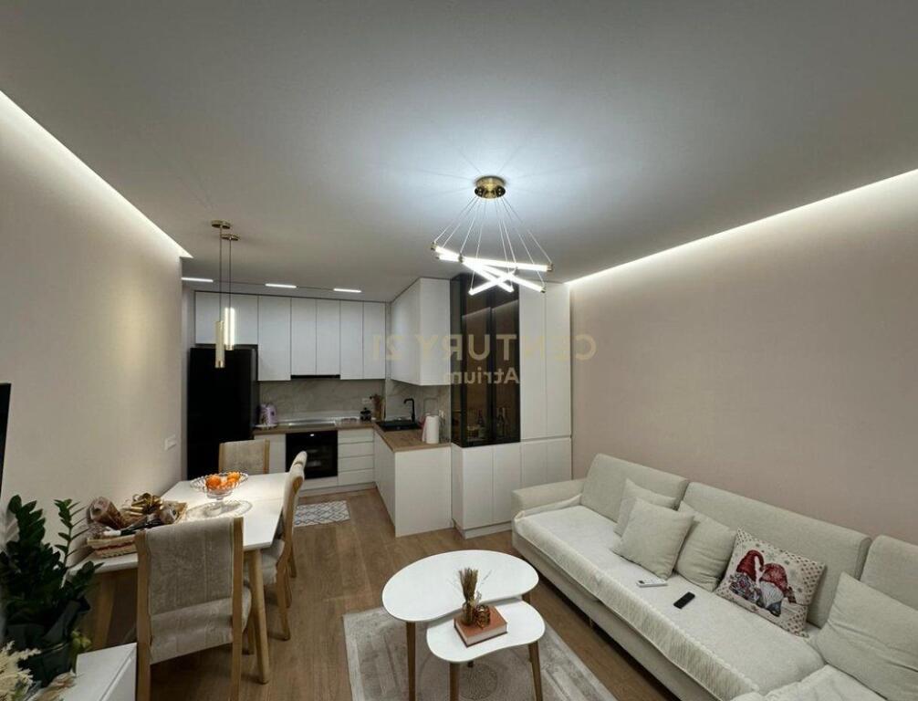 Shitet 1+1 ne Shkoze