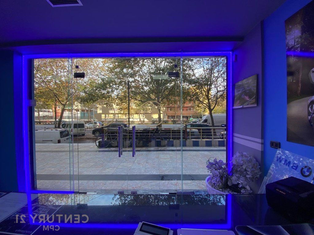 LAPRAKE NEXT TO THE MAIN ROAD SELLING BUSINESS UNIT