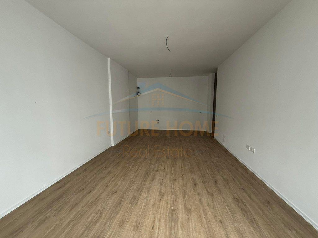 SHITET APARTAMENT 2+1+POST PARKIMI , KAMEZ