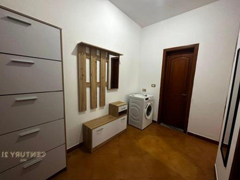 Apartment for rent 1+1 at Komuna e Parisit