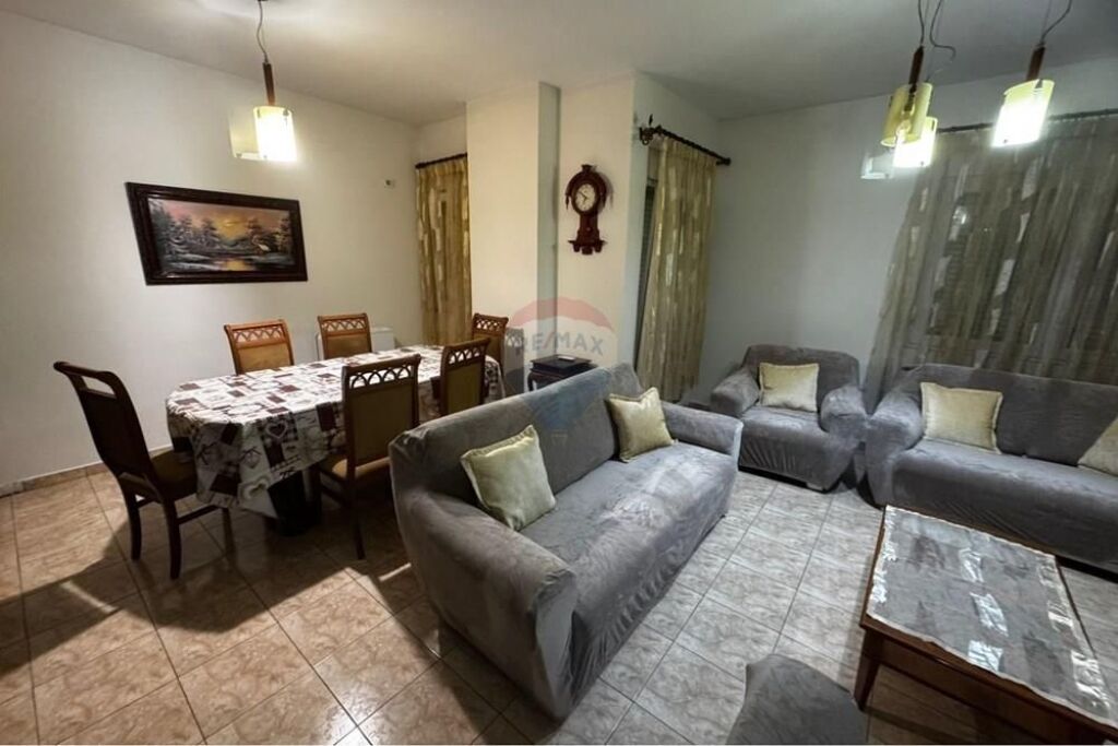 Apartment - For Rent - Kristal Center, Tirana