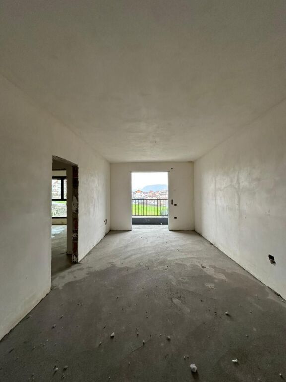 🏡 SHITET APARTAMENT 2+1 – COLOUR SPLASH, PASKUQAN