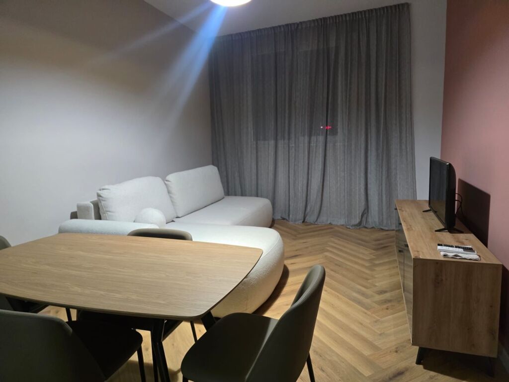 Apartament 1+1 me qira 500eu
