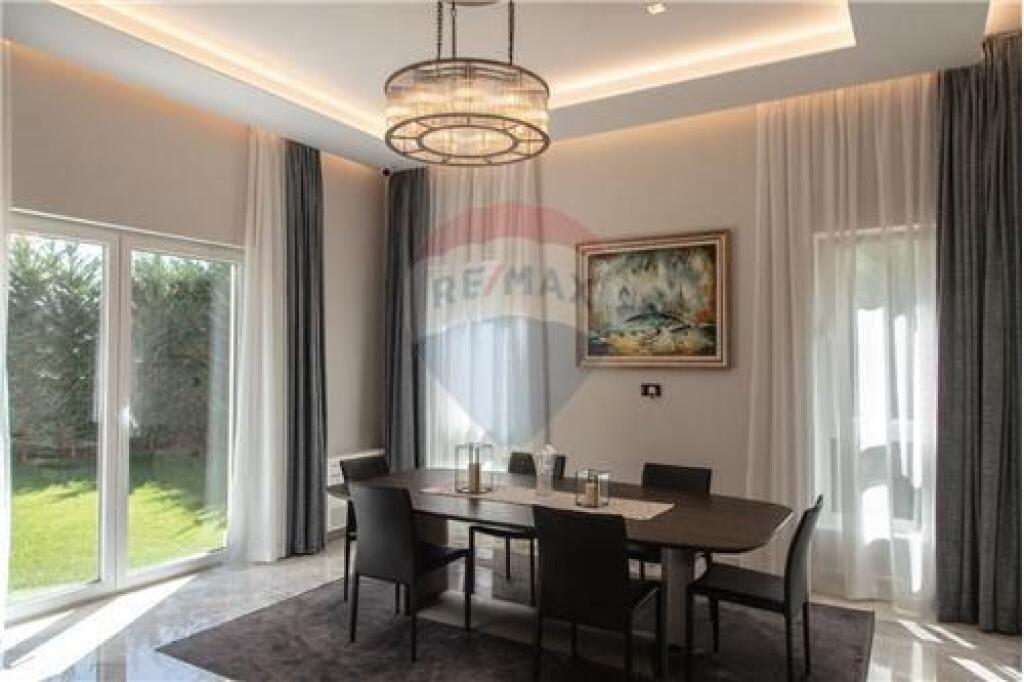 VILE PER SHITJE TEK LIQENI I THATE