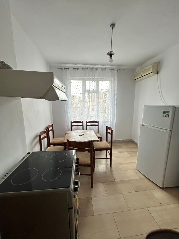 Appartamento in affitto 2+1 piazza Wilson (strada principale) 550€