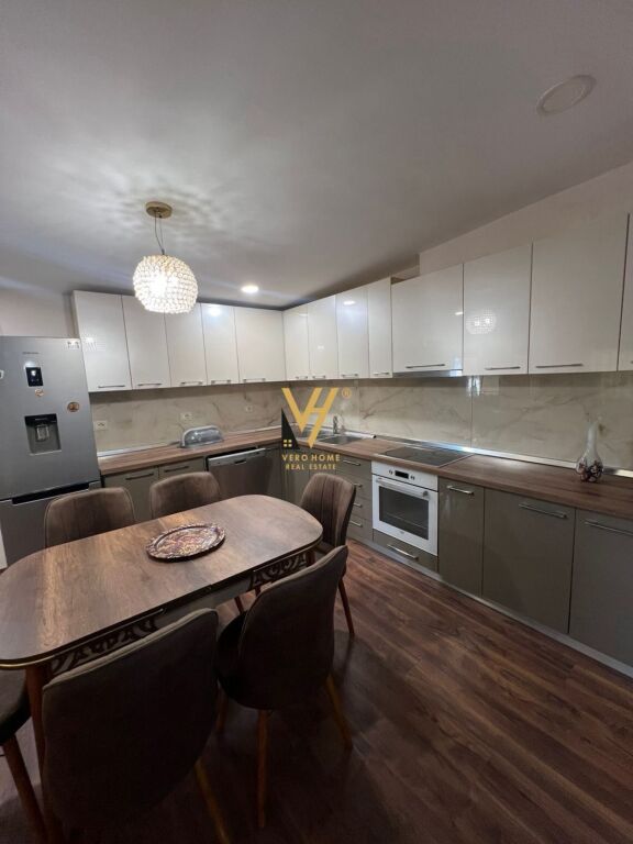 AFFITTASI APPARTAMENTO 3+1+BLK IN AFFITTO A 21 DICEMBRE 600 EURO