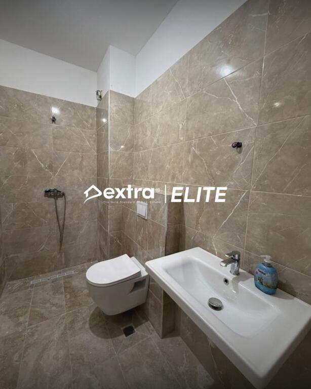 Qira 2+1+2 Trio Tower, Tiranë