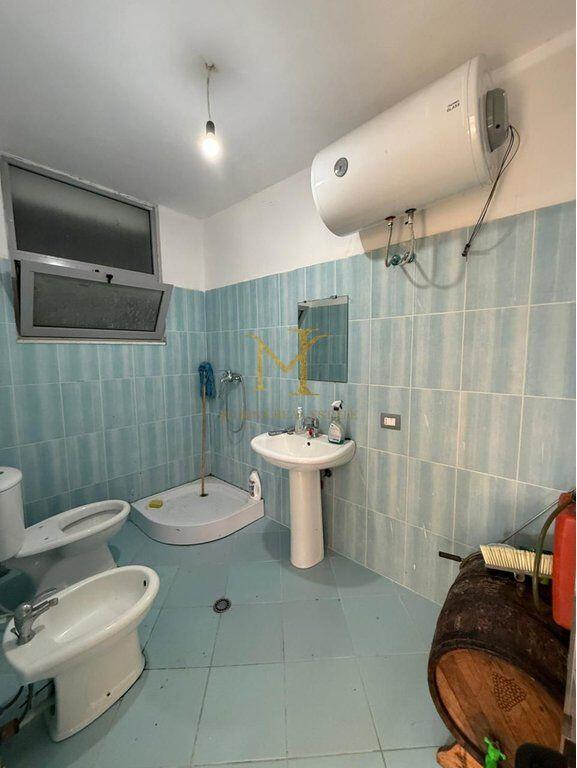 SHITET APARTAMENT 1+1 TEK SHKEMBI KAVAJES !!