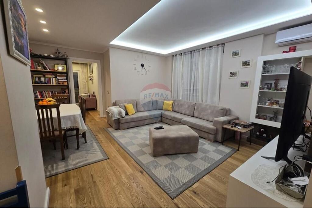 Apartament 3+1 me qera tek Selvia