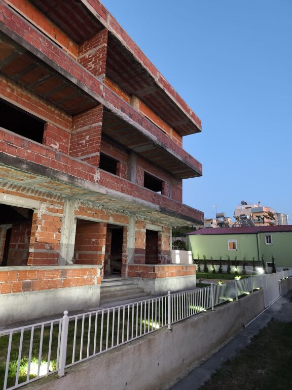 SHITET VILE PRIVATE 4 KATESHE DURRES 270.000 EURO