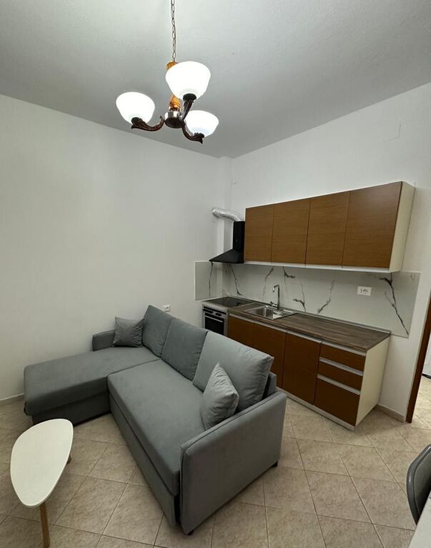 Apartament 1+1 me qera ne Ali Dem tek shkolla Kushtrimi i Lirise