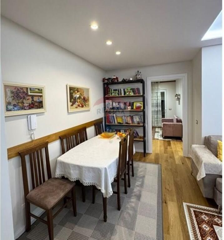 Apartment - For Rent - Pazari i Ri, Tirana