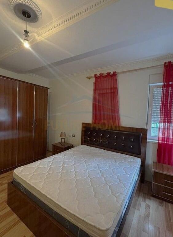 Shitet, Apartament 1+1, Kompleksi Kontakt, 21 Dhjetori , Tirane